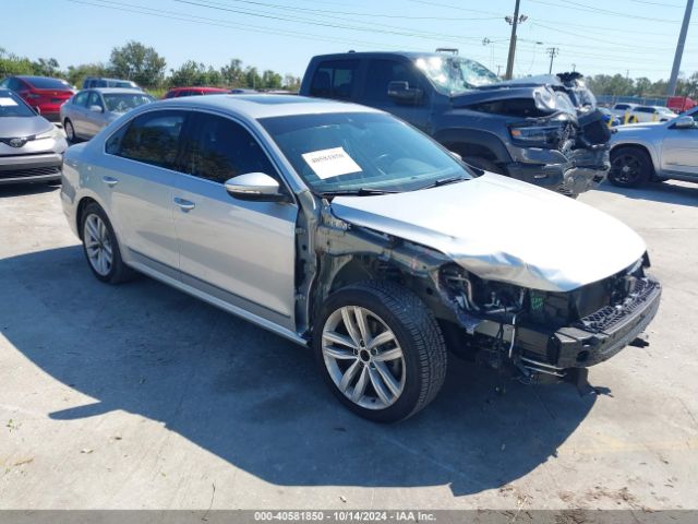 2017 VOLKSWAGEN Passat