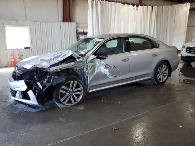 2017 VOLKSWAGEN Passat