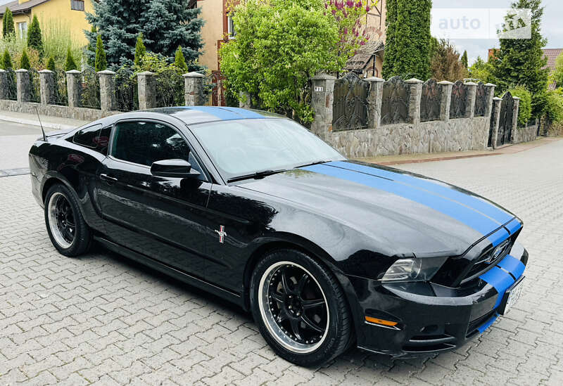 2013 ford mustang