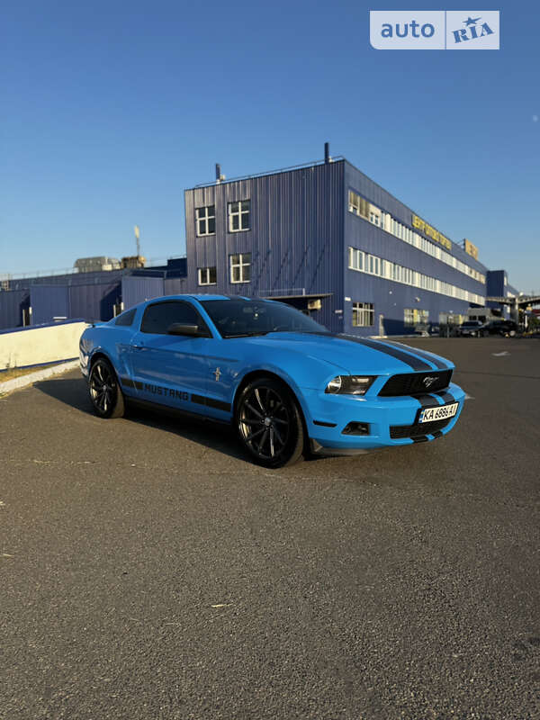 2011 ford mustang