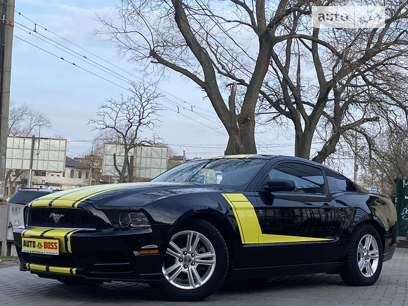 2012 ford mustang