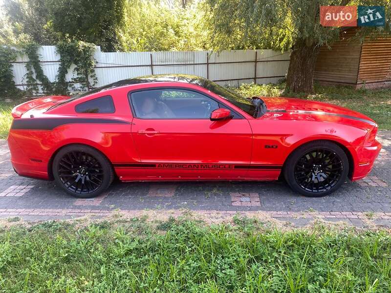 2012 ford mustang