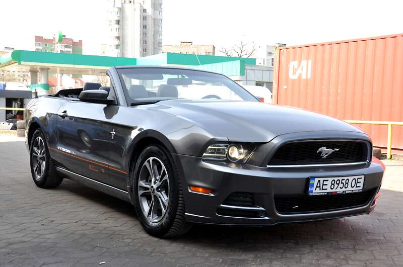 2014 ford mustang