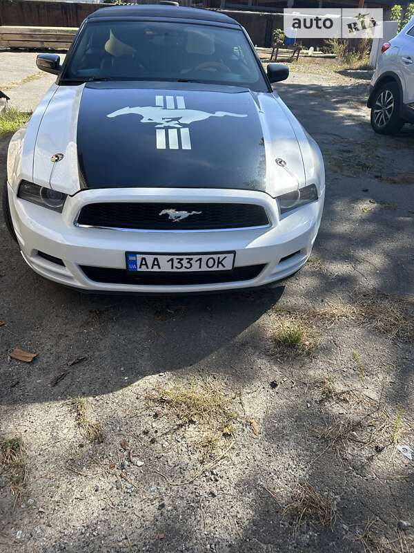 2014 ford mustang