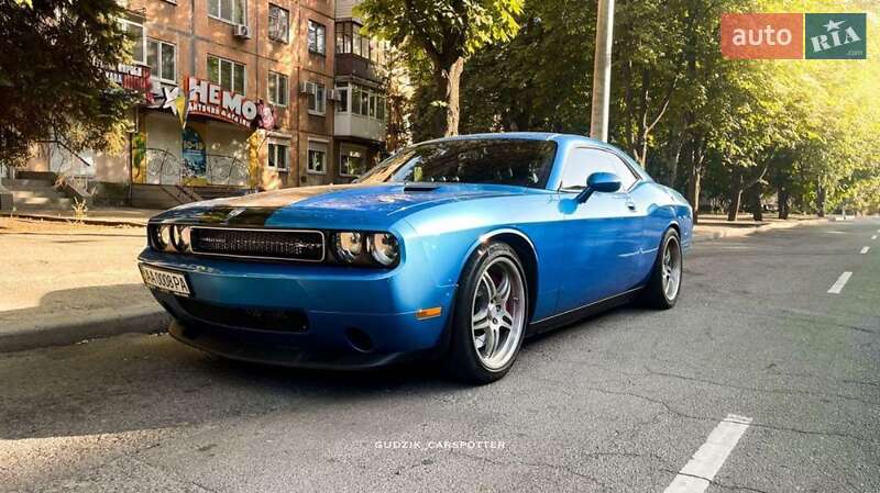 2009 dodge challenger