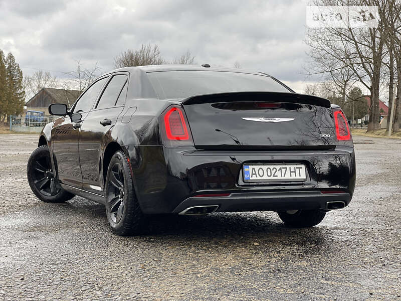 2017 chrysler 300c