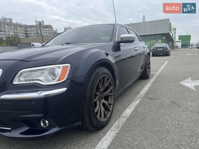2012 chrysler 300c