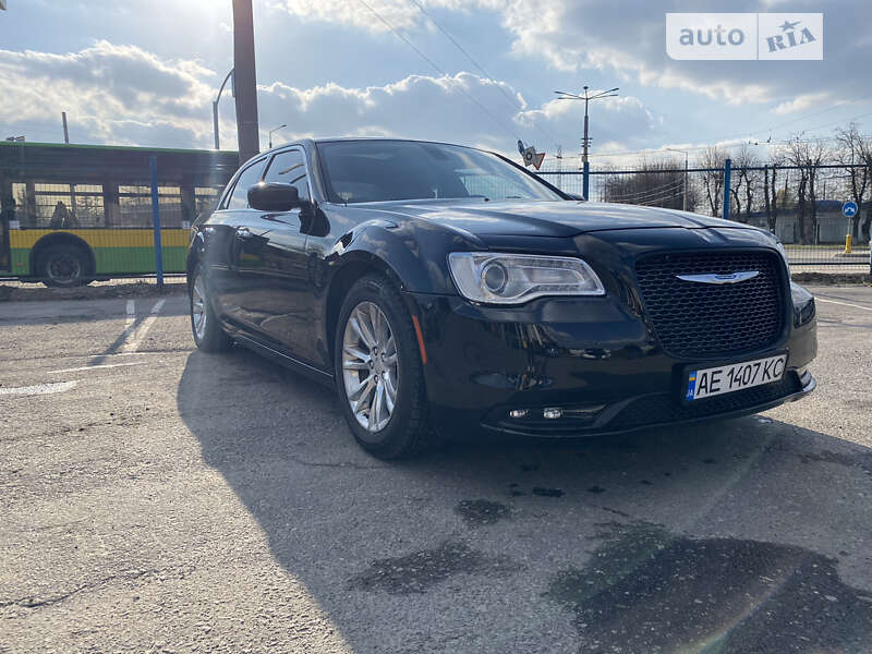 2017 chrysler 300c