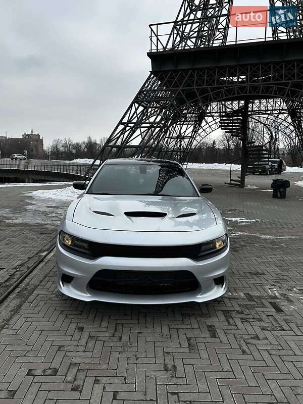 2019 dodge charger