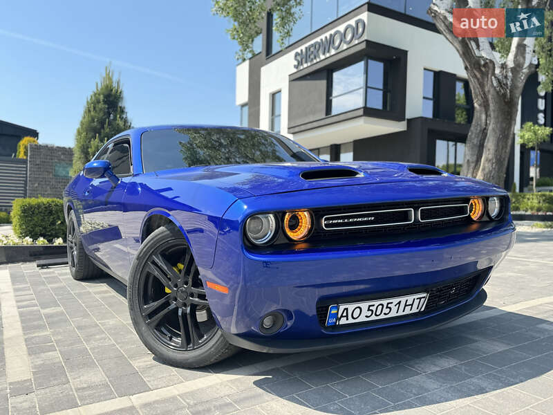 2020 dodge challenger