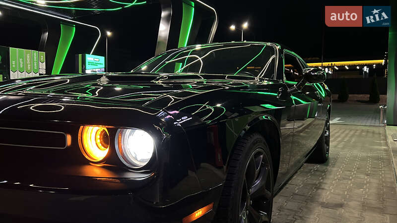 2018 dodge challenger
