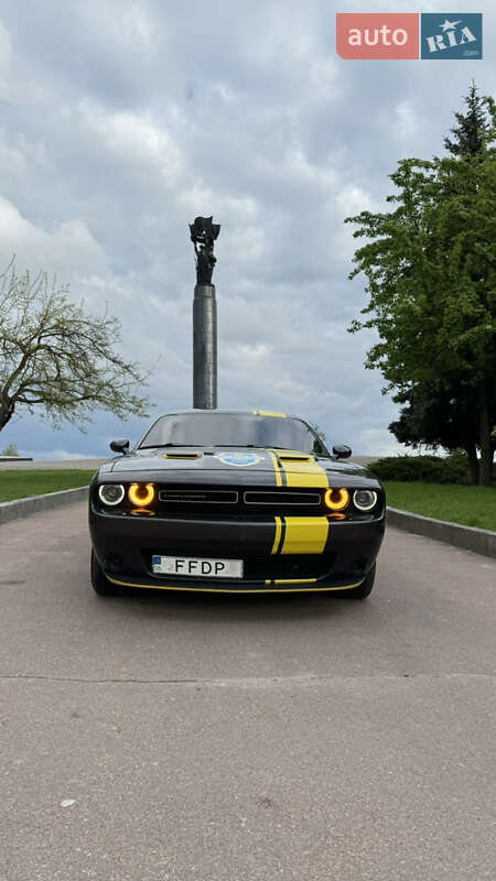 2018 dodge challenger