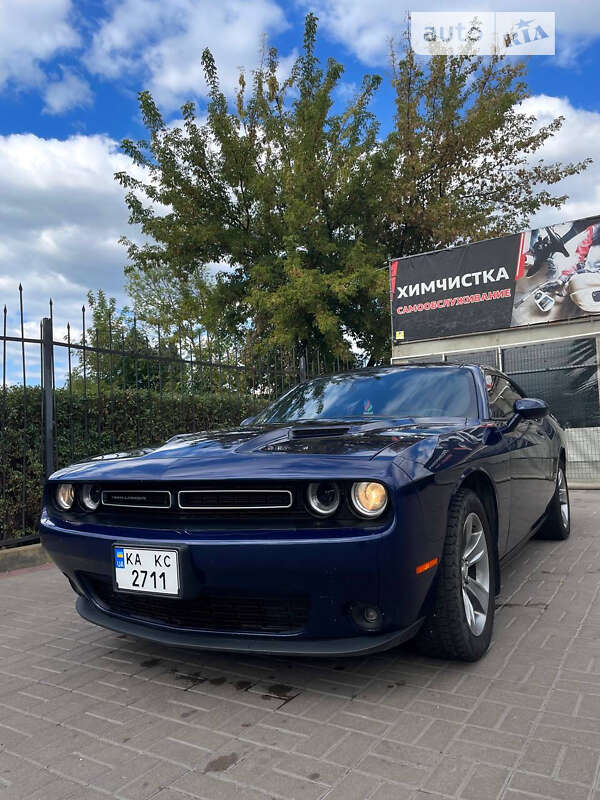 2016 dodge challenger