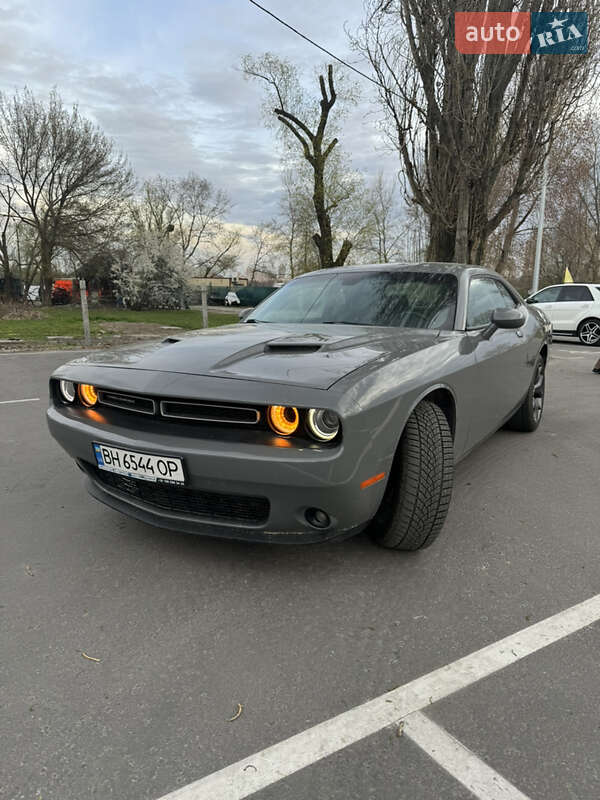 2018 dodge challenger gt