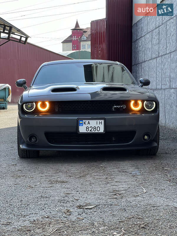 2019 dodge challenger