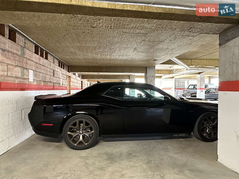 2019 dodge challenger