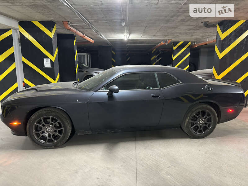 2018 dodge challenger