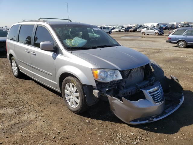 2013 chrysler town-amp cou
