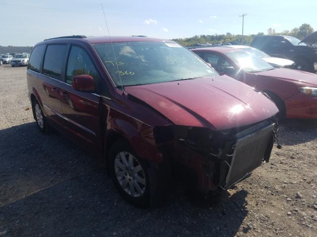 2016 chrysler town-cou