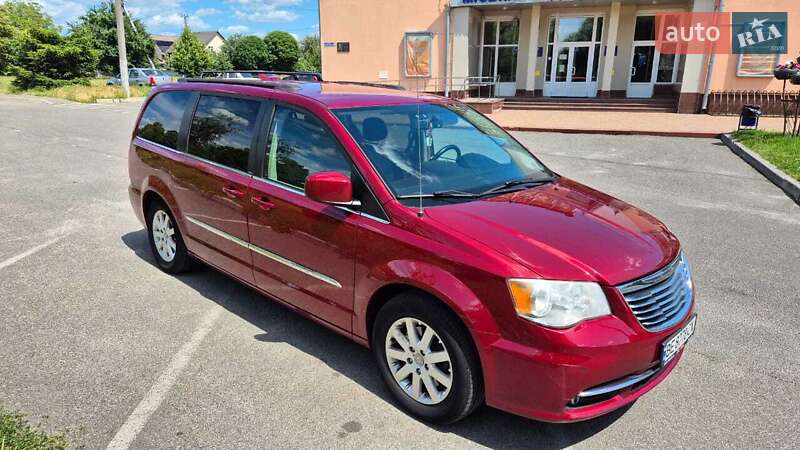 2013 chrysler town country
