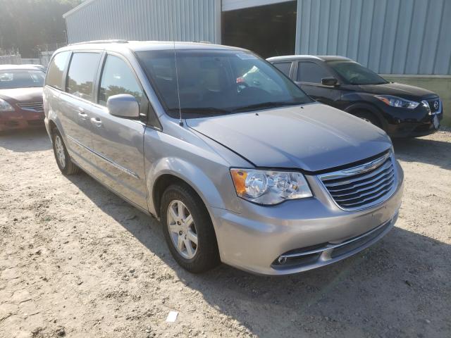 2012 chrysler town-cou