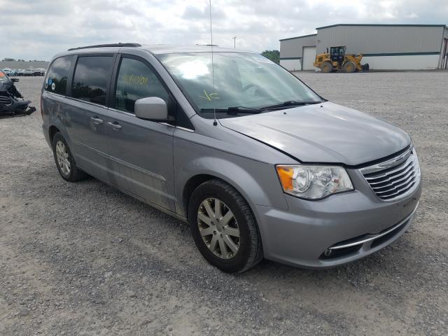 2014 chrysler town-cou