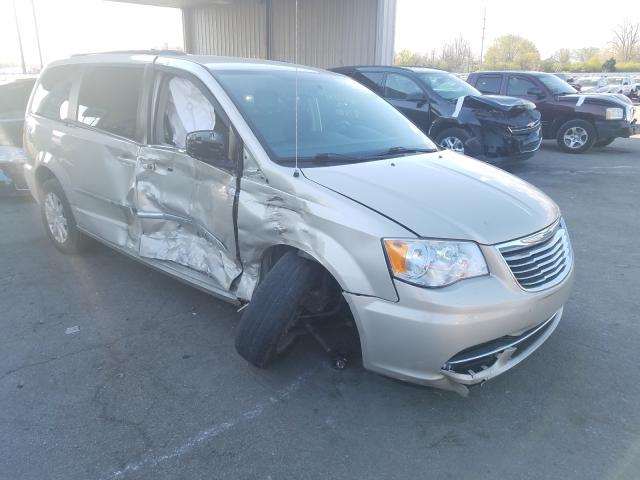 2014 chrysler town-amp cou