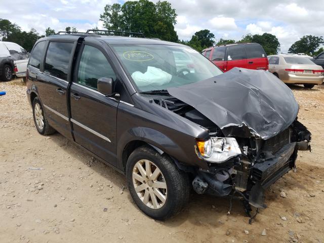 2015 chrysler town-cou