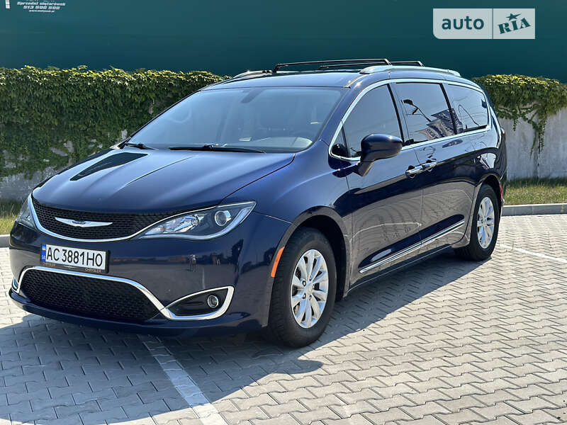 2018 chrysler pacifica