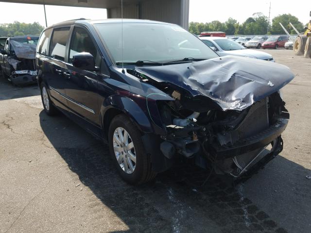 2015 chrysler town-cou
