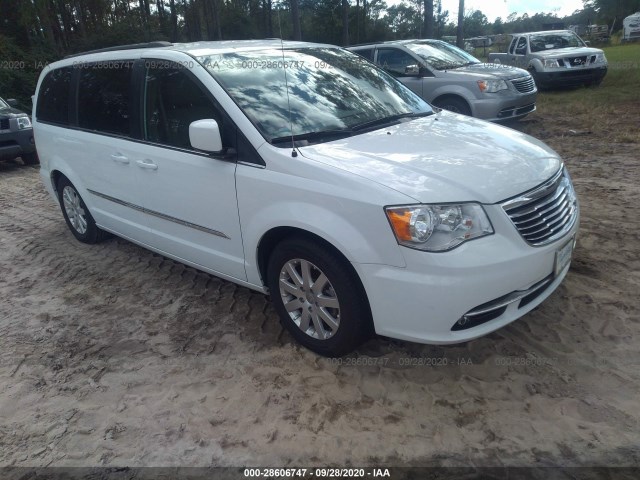 2016 chrysler town-country