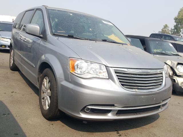2015 chrysler town-cou