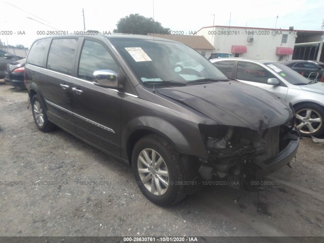 2015 chrysler town-country