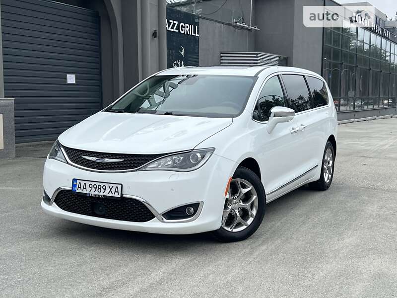 2017 chrysler pacifica