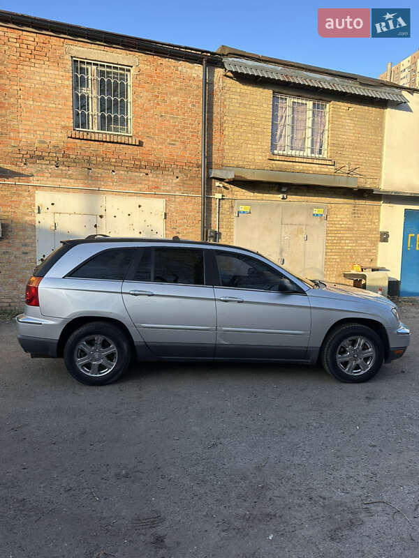 2004 chrysler pacifica