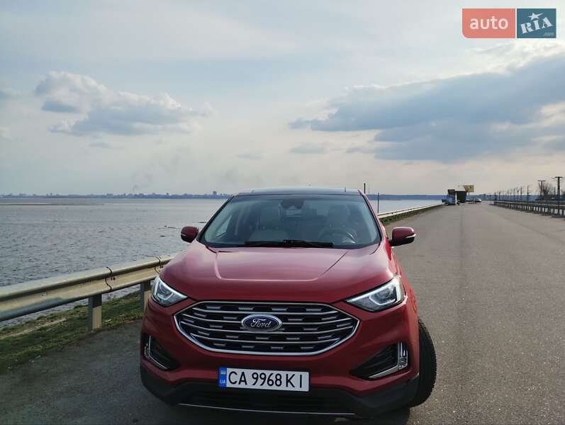 2020 FORD Edge