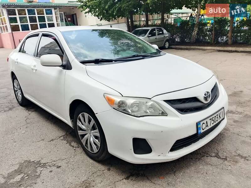 2012 toyota corolla