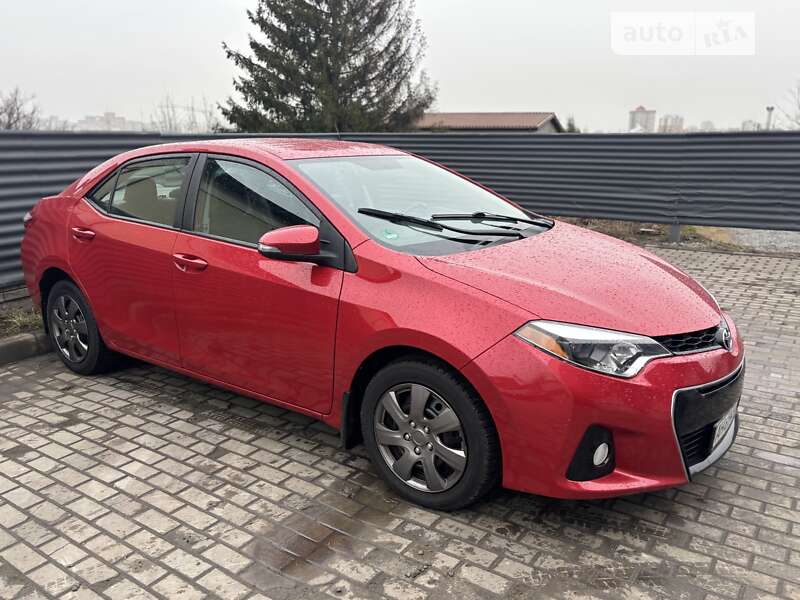 2015 toyota corolla