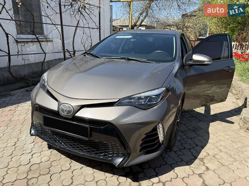 2017 toyota corolla