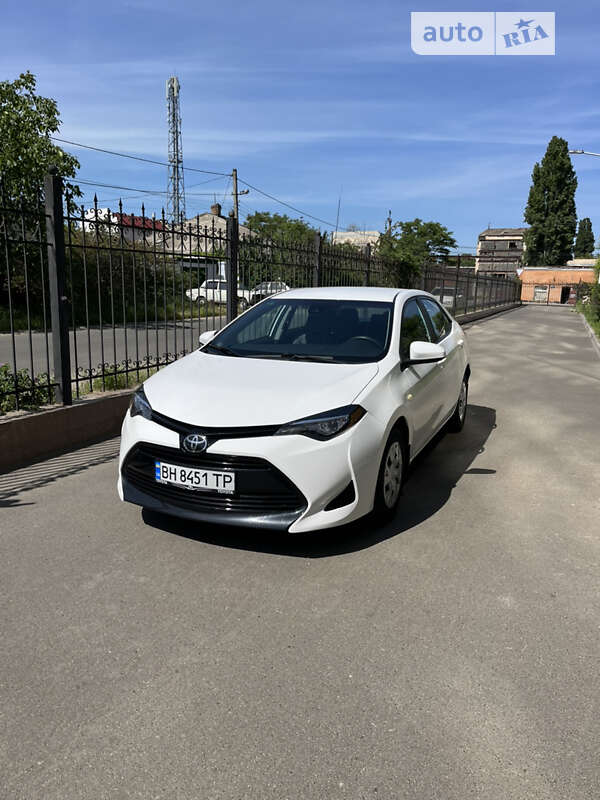 2017 toyota corolla