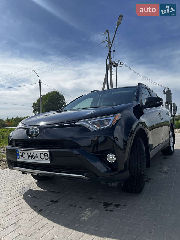 2017 toyota rav4