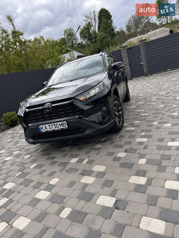 2019 toyota rav4
