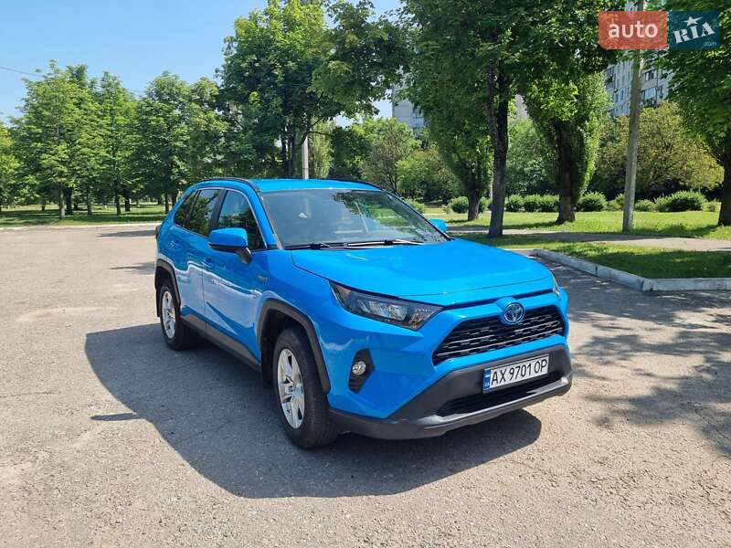 2020 toyota rav4