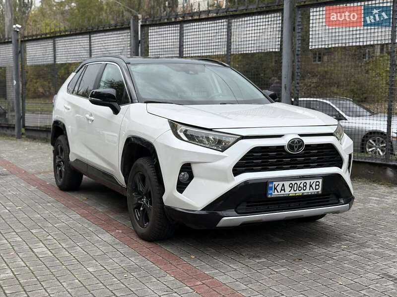 2019 toyota rav4