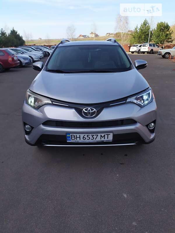 2016 toyota rav4