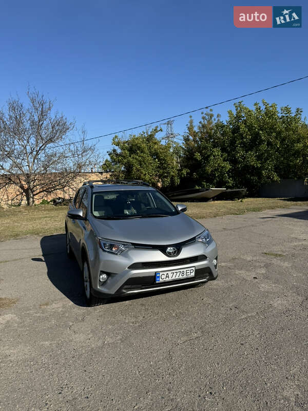 2017 toyota rav4