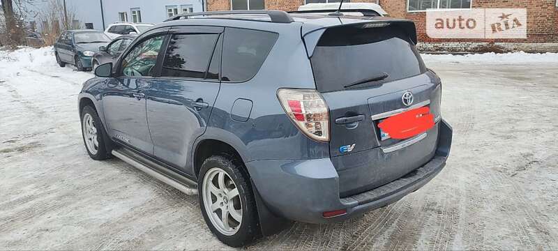 2013 toyota rav4 ev