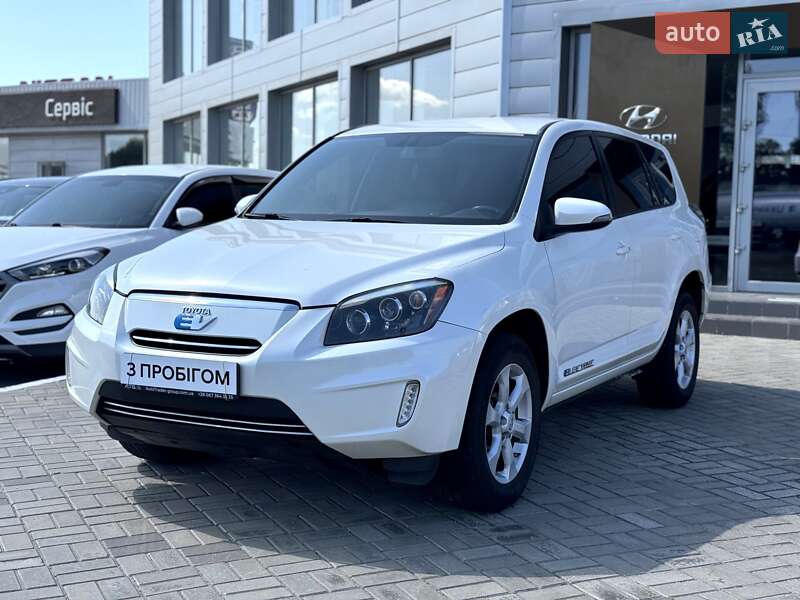 2013 toyota rav4-ev