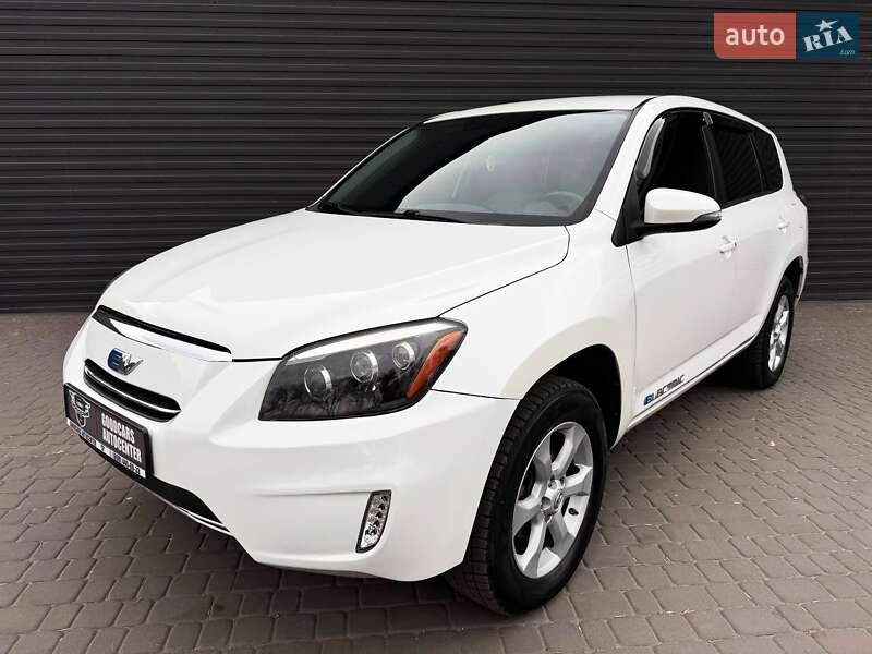 2013 toyota rav4 ev