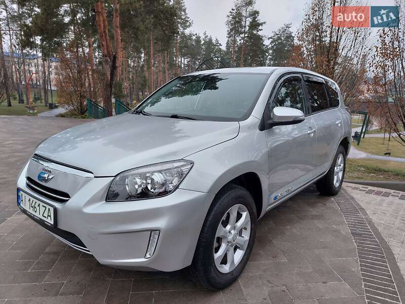 2014 toyota rav4 ev
